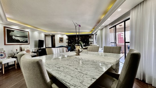 APARTAMENTO NO BATEL SOHO