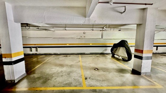 APARTAMENTO AMPLO NO BATEL