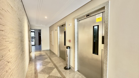 APARTAMENTO AMPLO NO ÁGUA VERDE