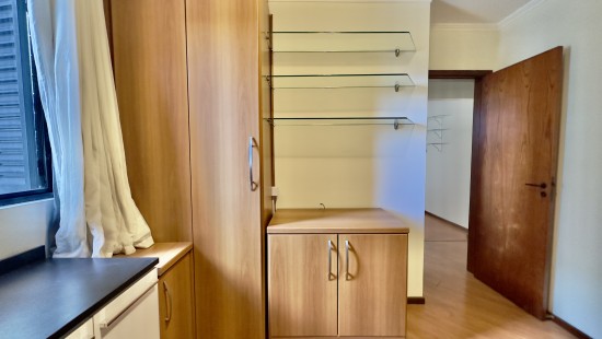 APARTAMENTO AMPLO NO ÁGUA VERDE