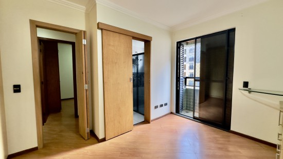 APARTAMENTO AMPLO NO ÁGUA VERDE
