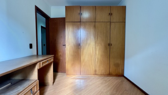 APARTAMENTO AMPLO NO ÁGUA VERDE