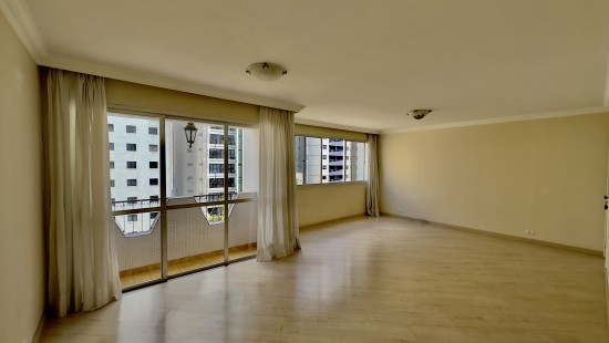 APARTAMENTO NO BAIRRO BATEL