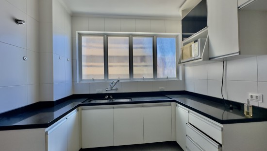 APARTAMENTO NO BAIRRO BATEL