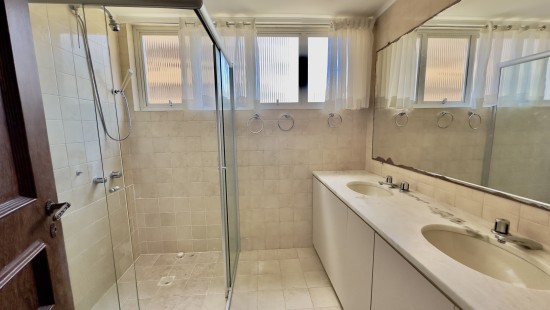 APARTAMENTO NO BAIRRO BATEL